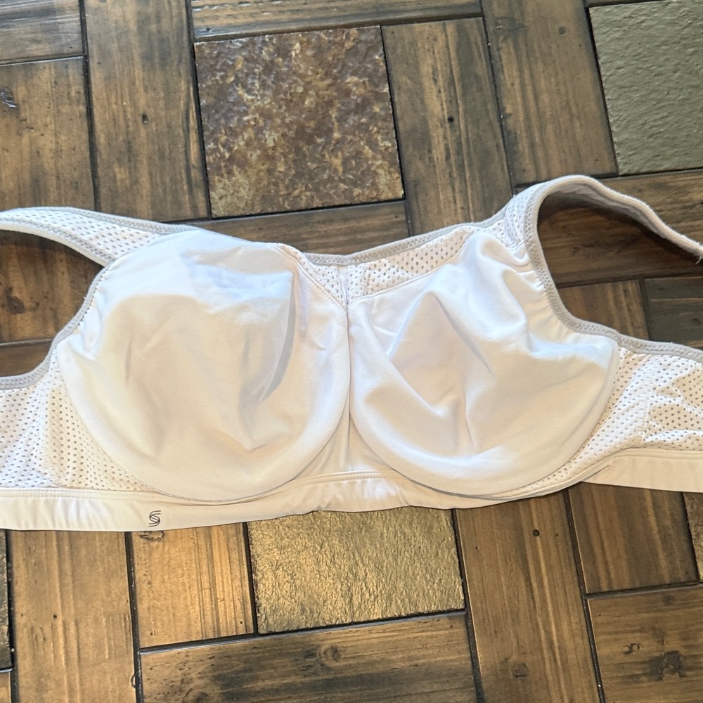 Women's White sport bra Bra